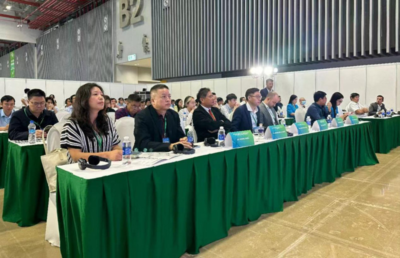 出海拓圈 奔赴共赢丨亿天净化总经理夏群艳随深圳市生物与工业洁净行业协会前往越南进行考察交流