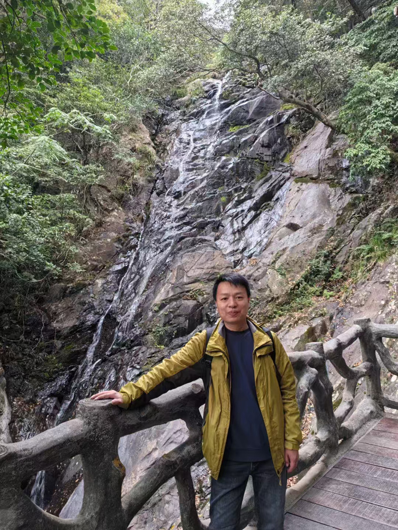 亿天净化丨开工大吉暨梧桐山登顶祈福活动圆满结束